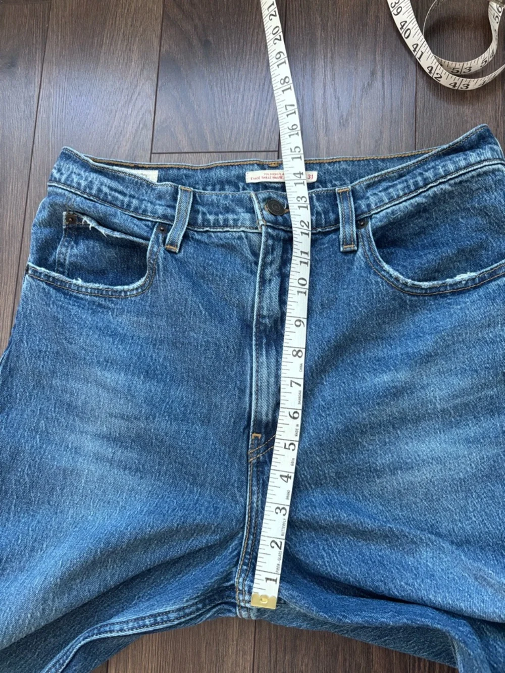 LEVI’S 70s High Waited Flare Jeans Denim Size 31 - Picture 11 of 16